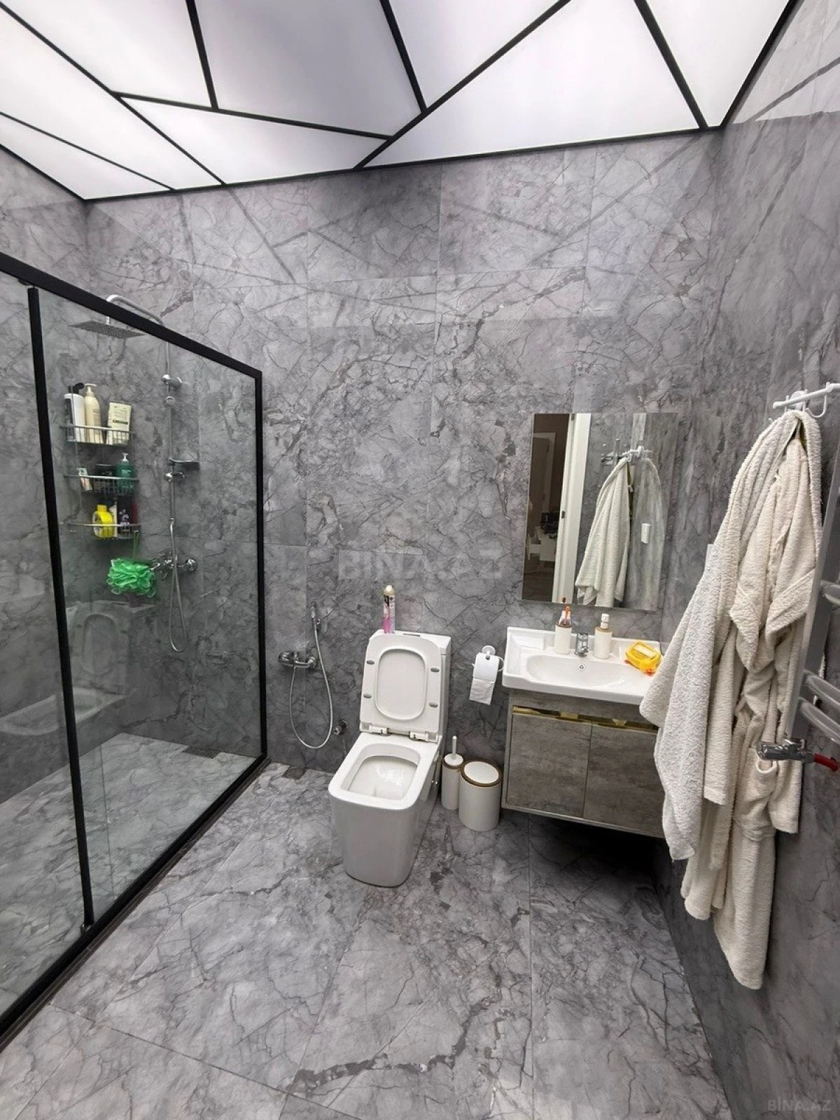 Kirayə verilir 5 otaqlı həyət evi 300 m²