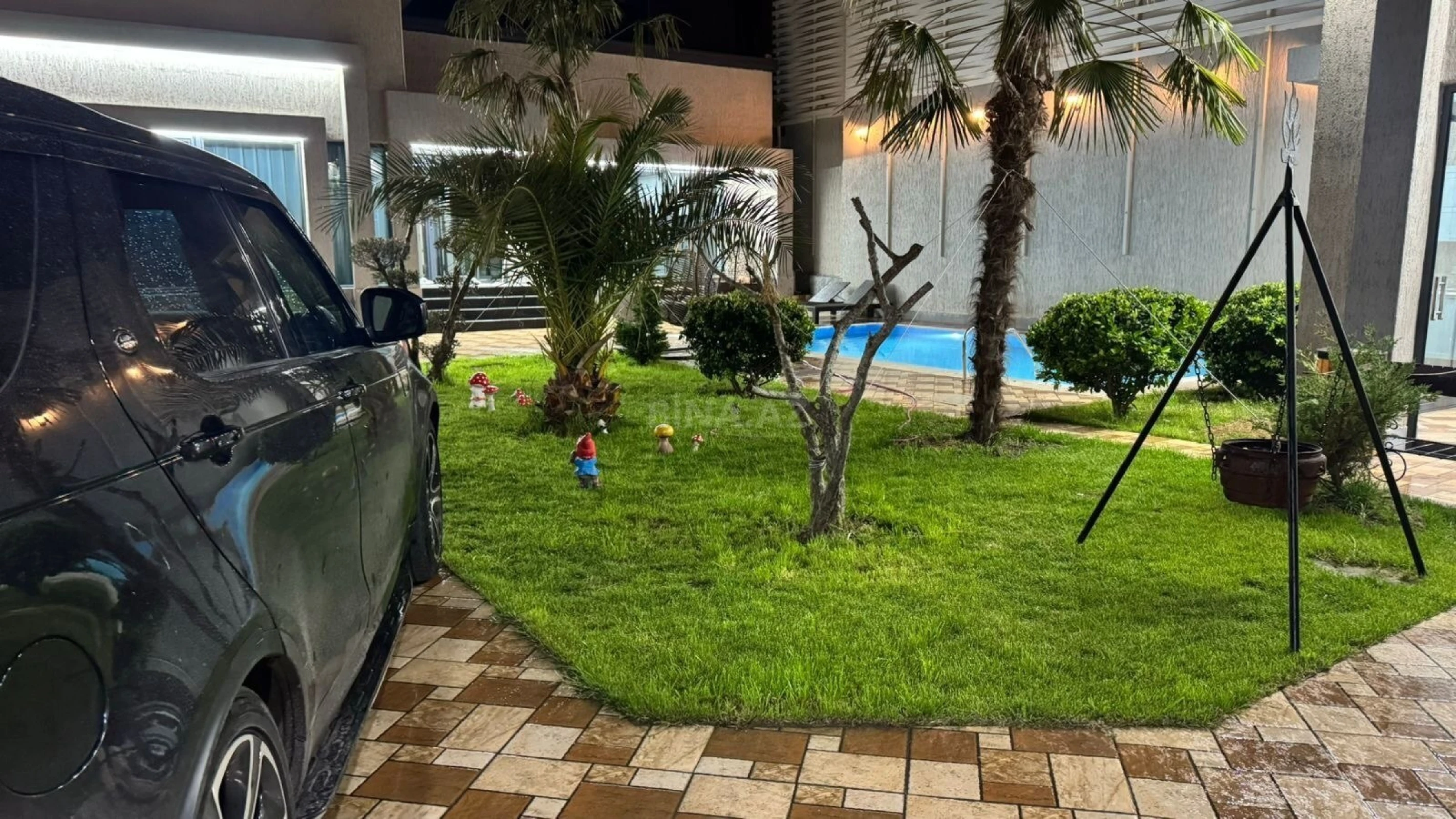 Kirayə verilir 5 otaqlı həyət evi 300 m²