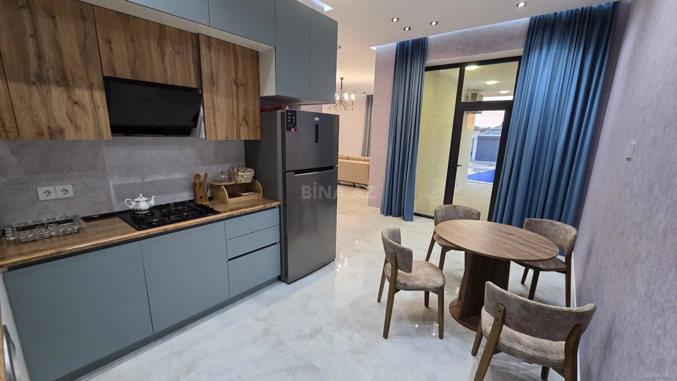 Kirayə verilir 4 otaqlı həyət evi 220 m²