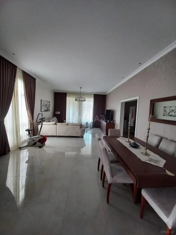 Kirayə verilir 4 otaqlı həyət evi 240 m²