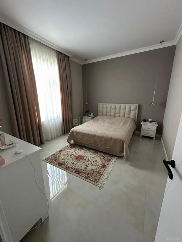 Kirayə verilir 4 otaqlı həyət evi 240 m²
