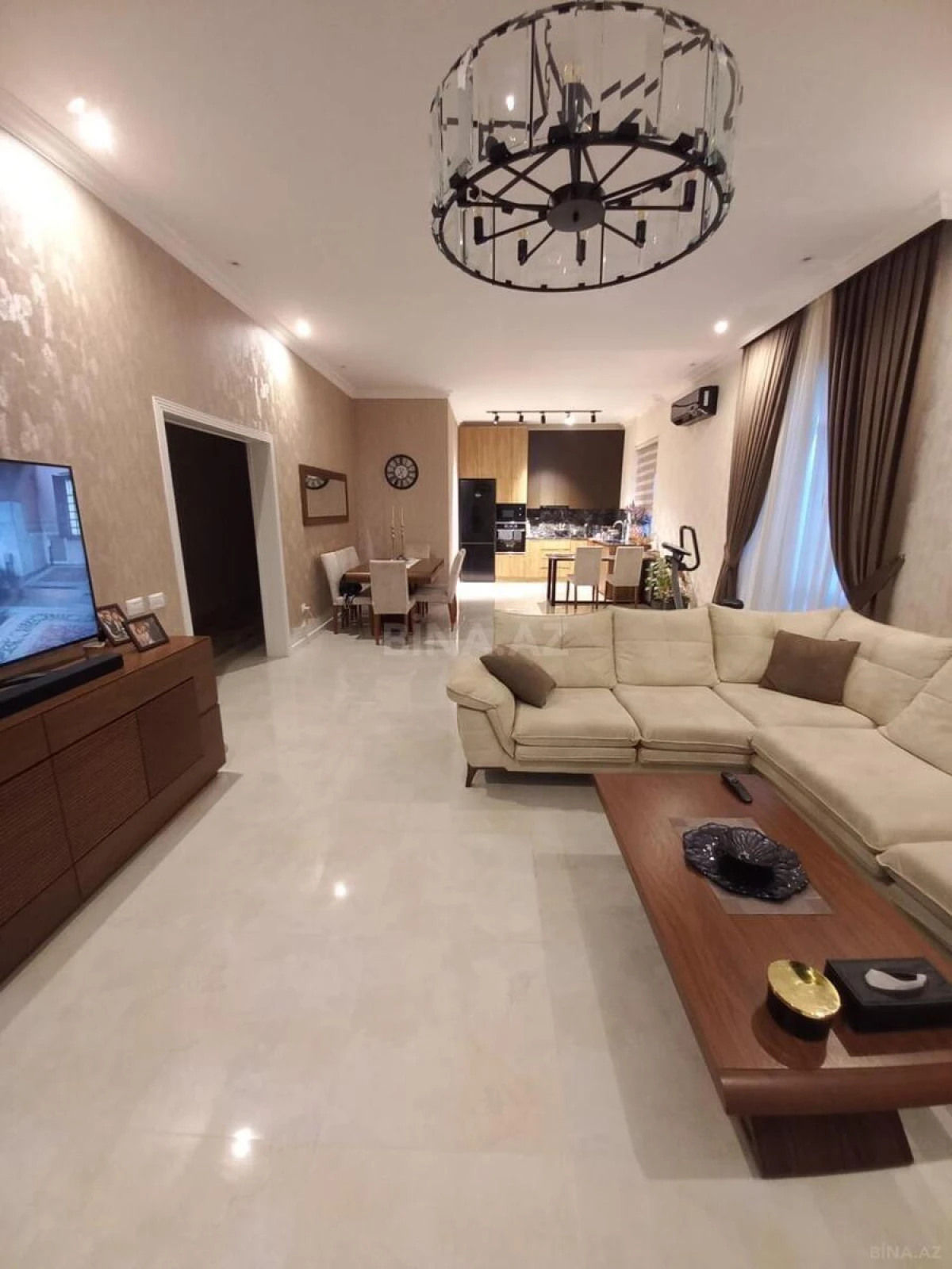 Kirayə verilir 4 otaqlı həyət evi 240 m²