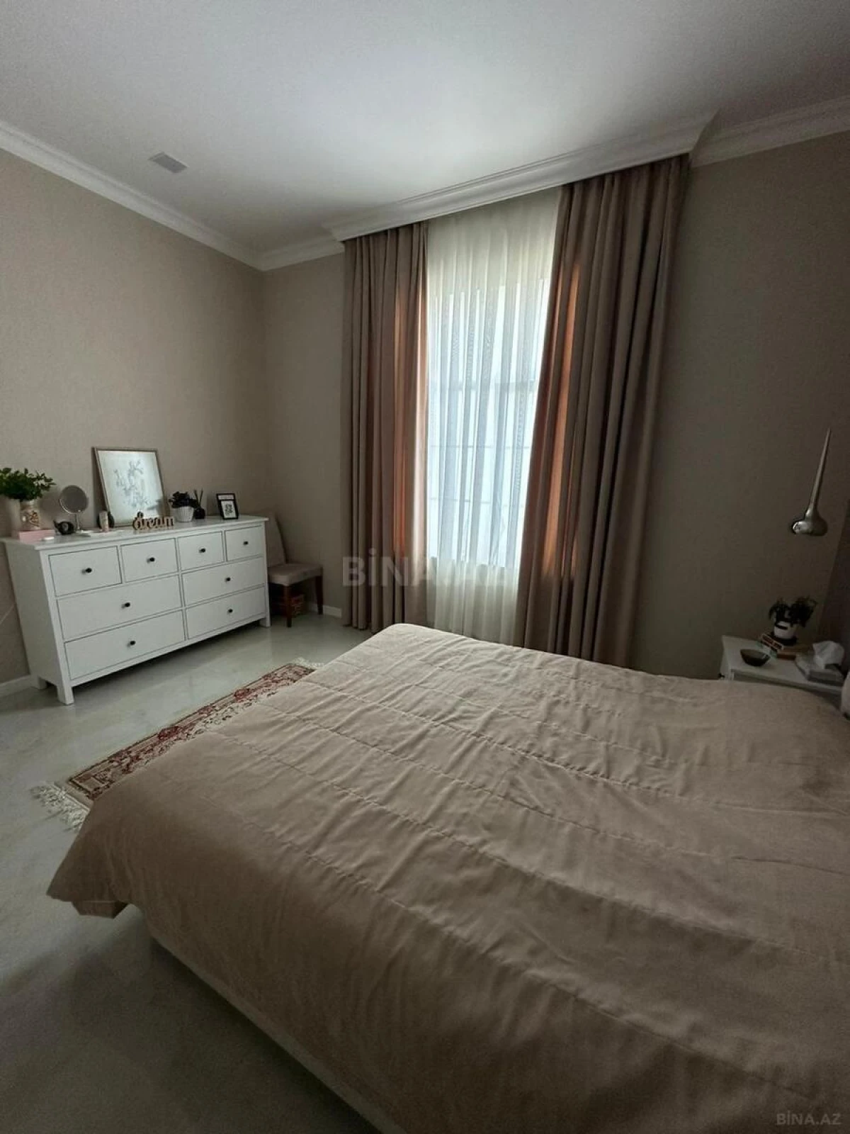Kirayə verilir 4 otaqlı həyət evi 240 m²