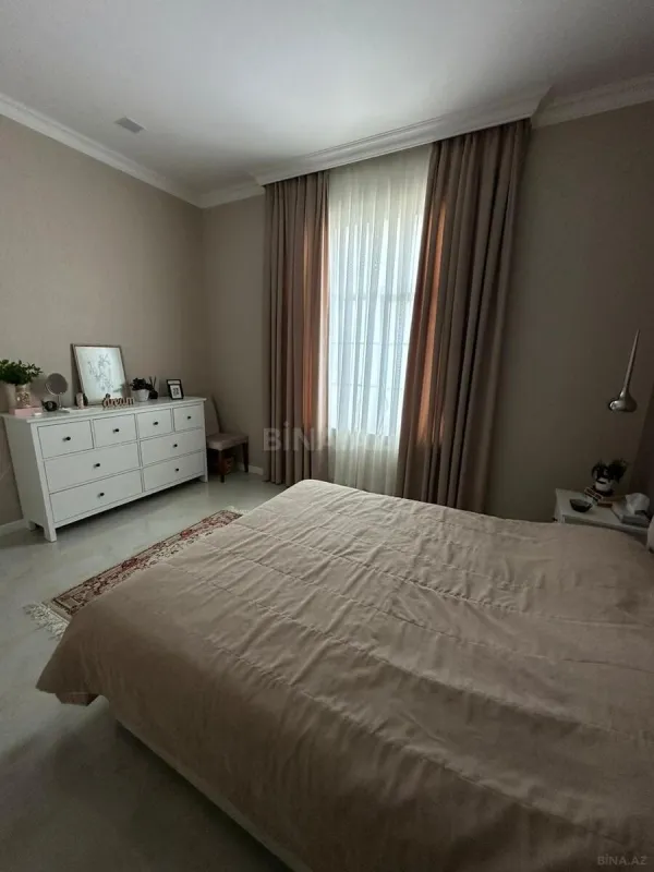 Kirayə verilir 4 otaqlı həyət evi 240 m²