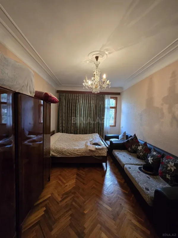 Satılır 3 otaqlı mənzil 60 m²