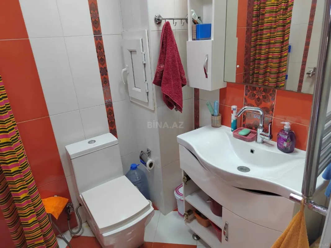 Satılır 4 otaqlı mənzil 100 m²