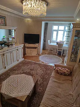 Satılır 4 otaqlı mənzil 100 m²