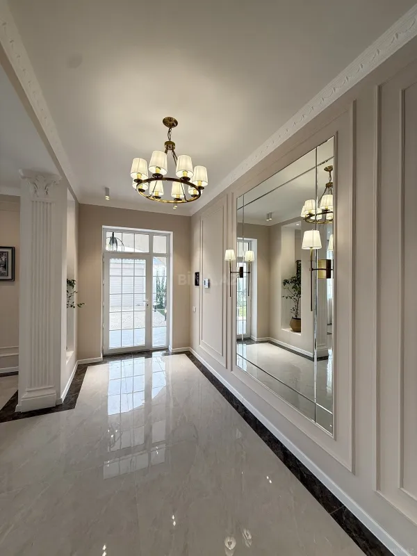 Satılır 4 otaqlı həyət evi 220 m²