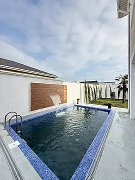 Satılır 4 otaqlı həyət evi 220 m²