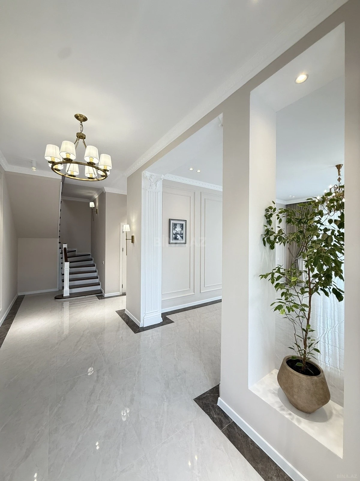 Satılır 4 otaqlı həyət evi 220 m²