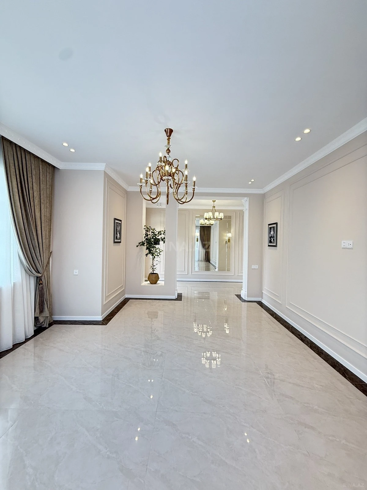 Satılır 4 otaqlı həyət evi 220 m²