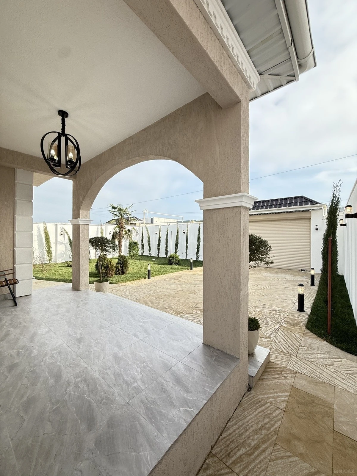 Satılır 4 otaqlı həyət evi 220 m²