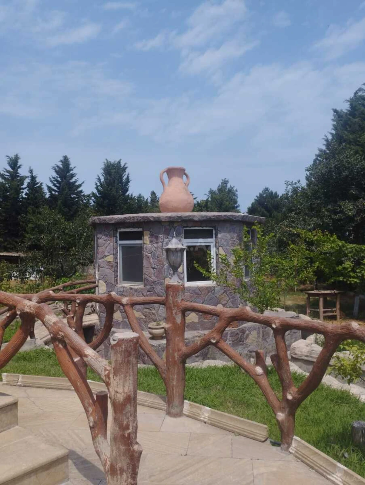 Satılır 8 otaqlı həyət evi 890 m²