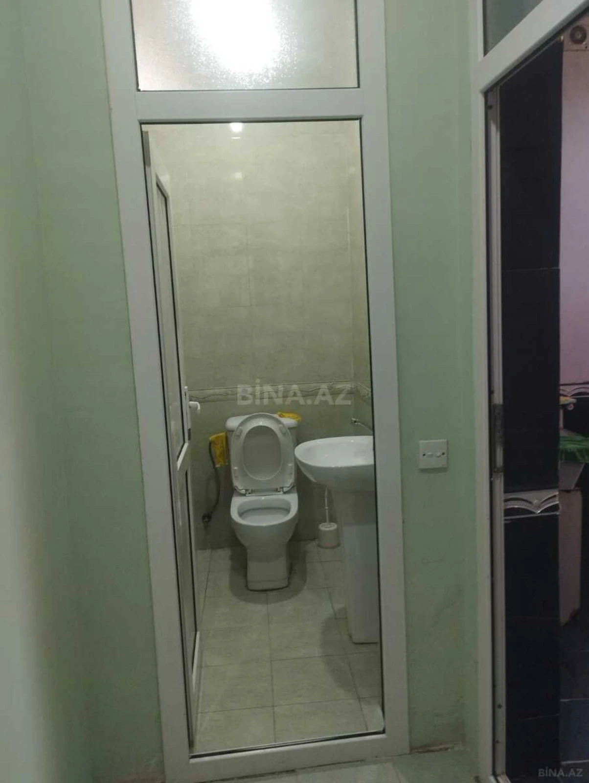 Satılır 8 otaqlı həyət evi 890 m²