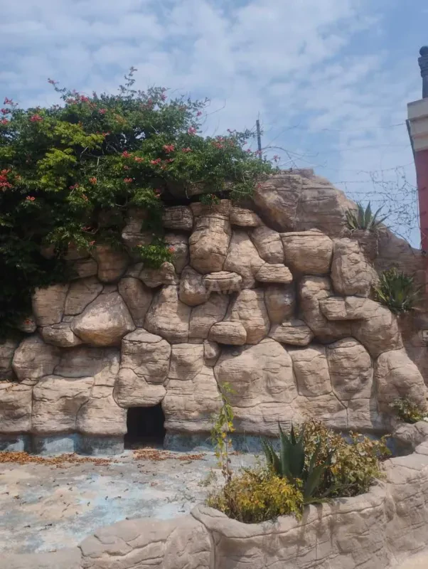 Satılır 8 otaqlı həyət evi 890 m²