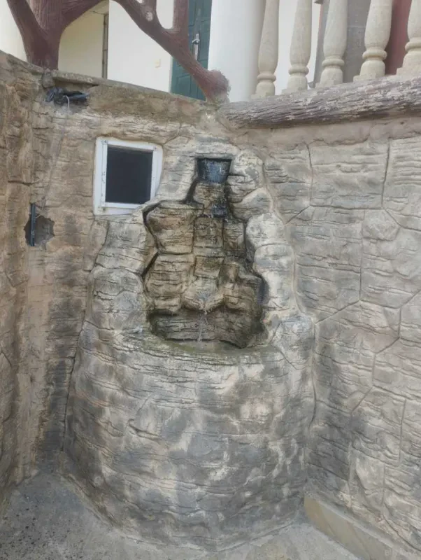 Satılır 8 otaqlı həyət evi 890 m²