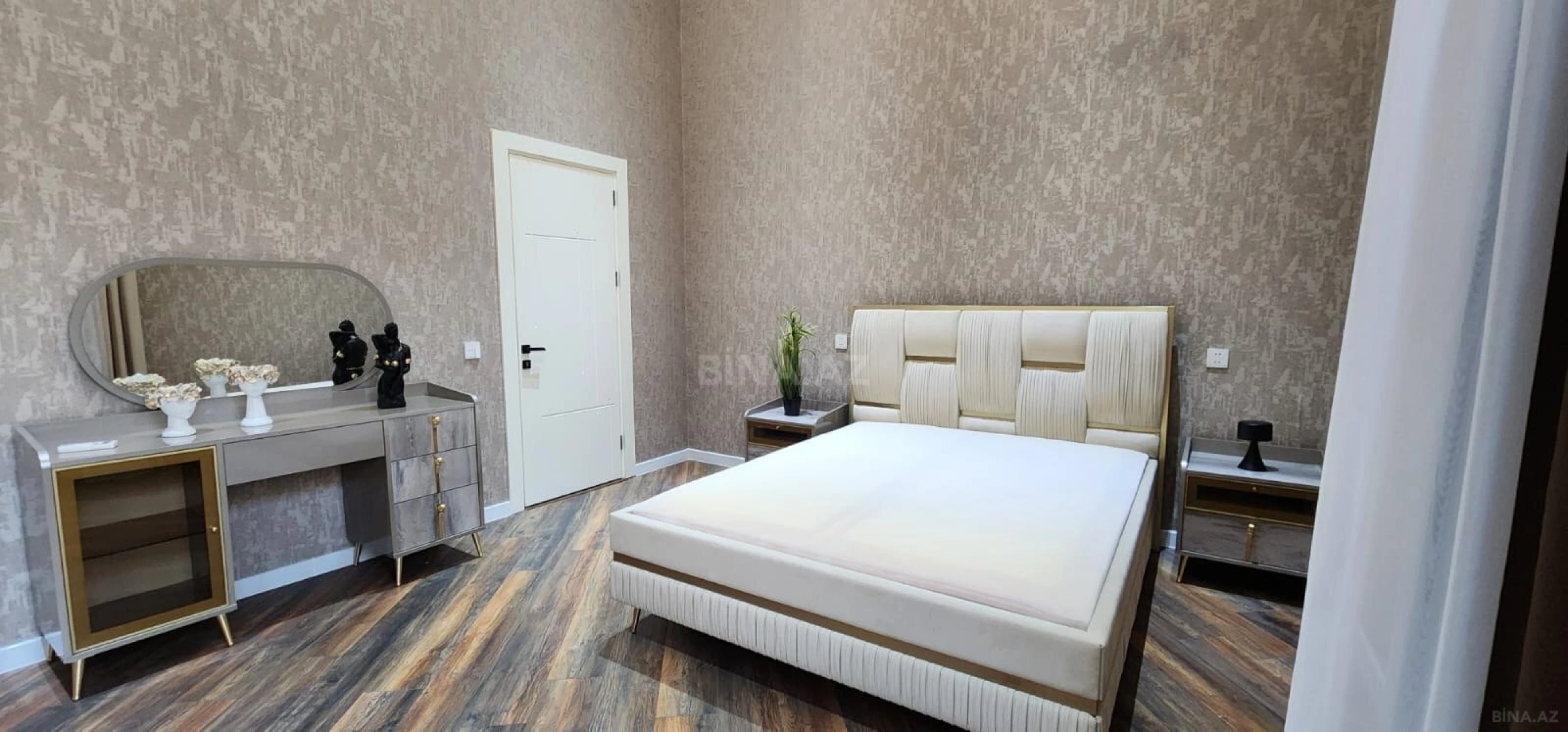Kirayə verilir 4 otaqlı həyət evi 300 m²