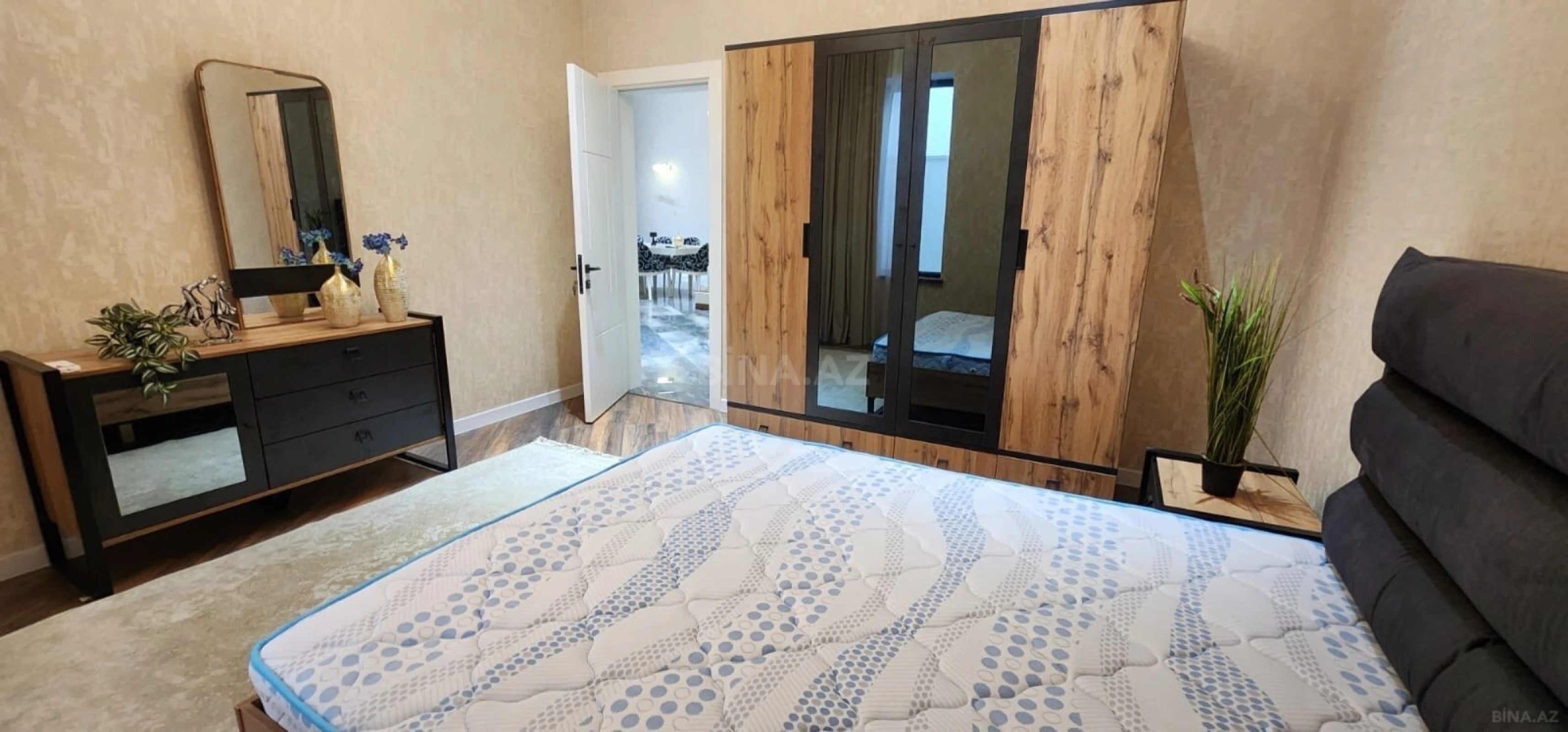 Kirayə verilir 4 otaqlı həyət evi 300 m²