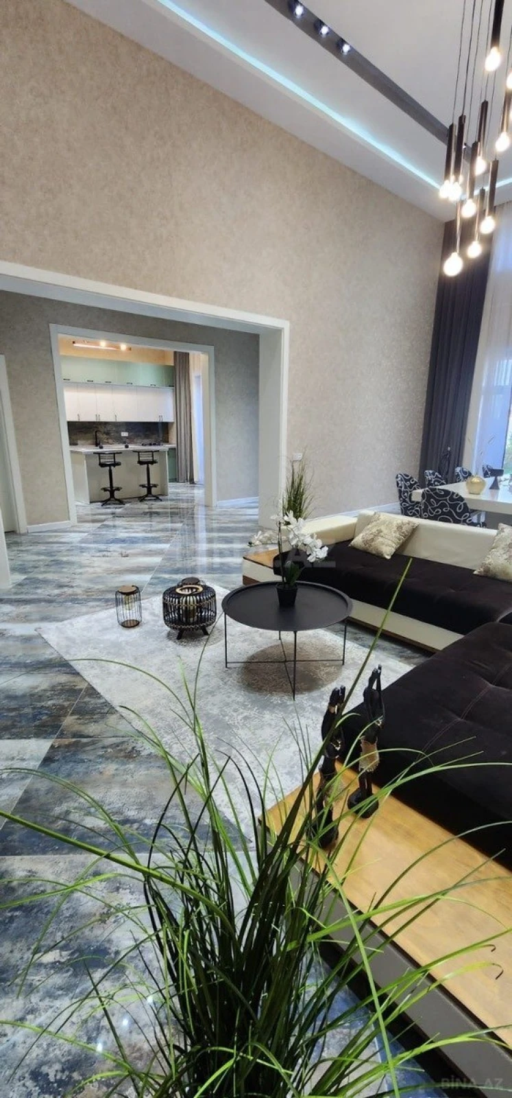 Kirayə verilir 4 otaqlı həyət evi 300 m²