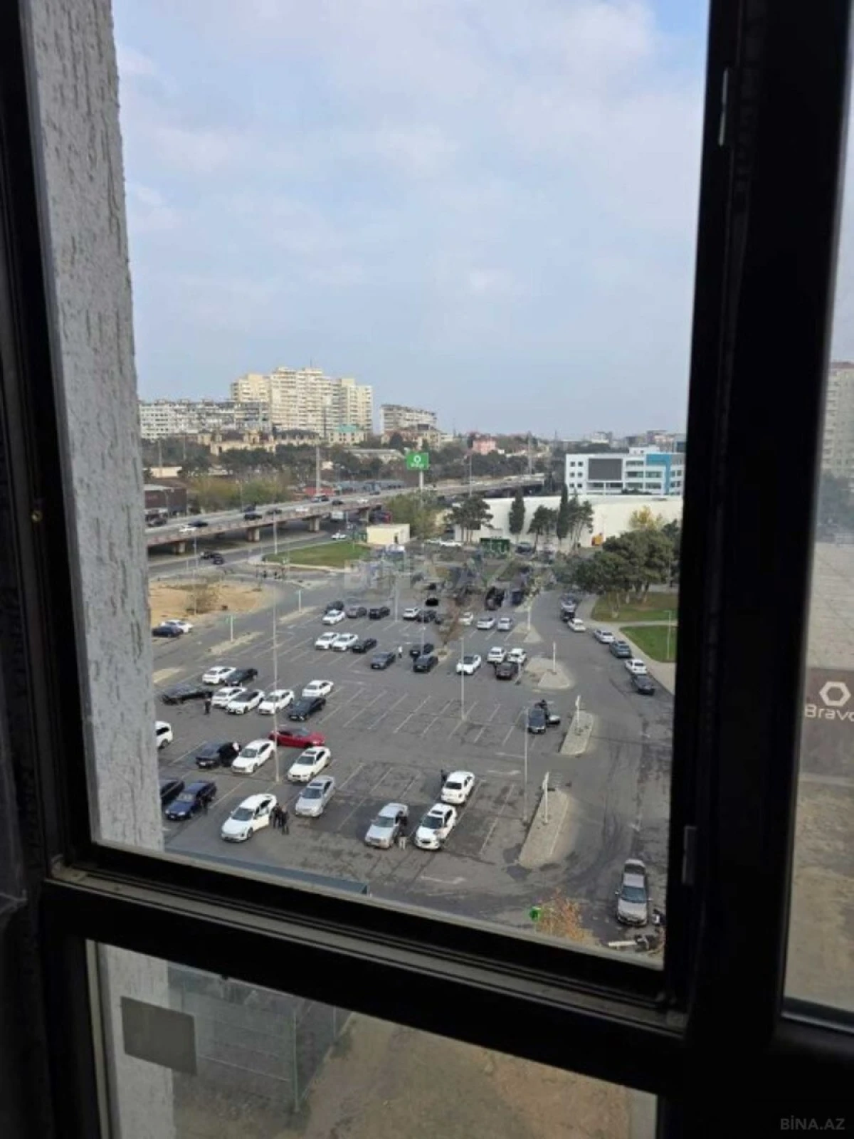 Satılır 5 otaqlı mənzil 204 m²