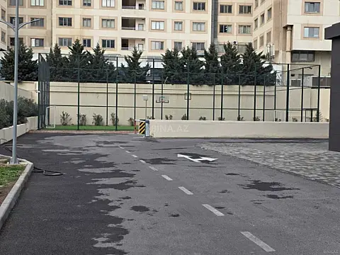 Satılır 5 otaqlı mənzil 204 m²