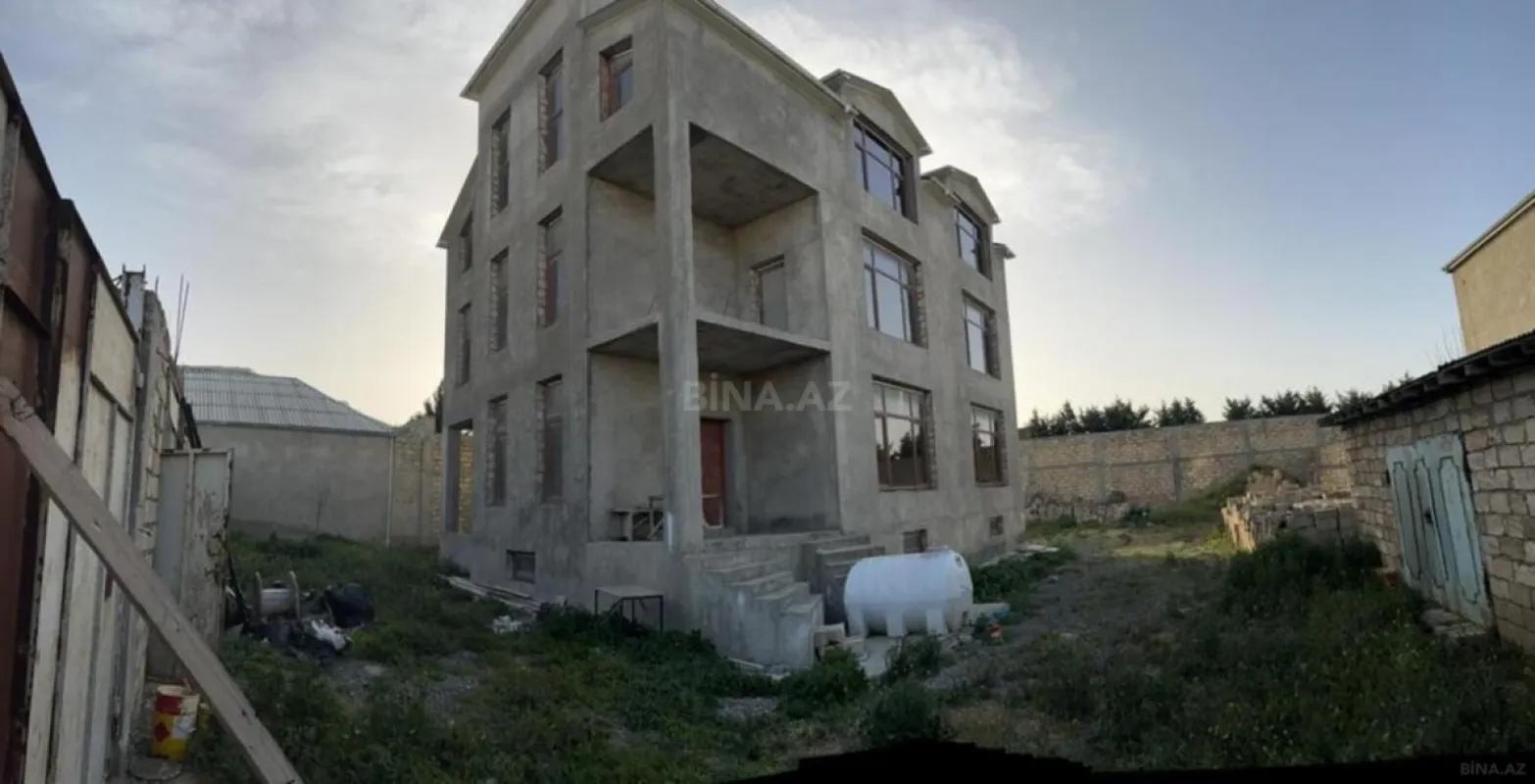 Satılır 7 otaqlı həyət evi 320 m²