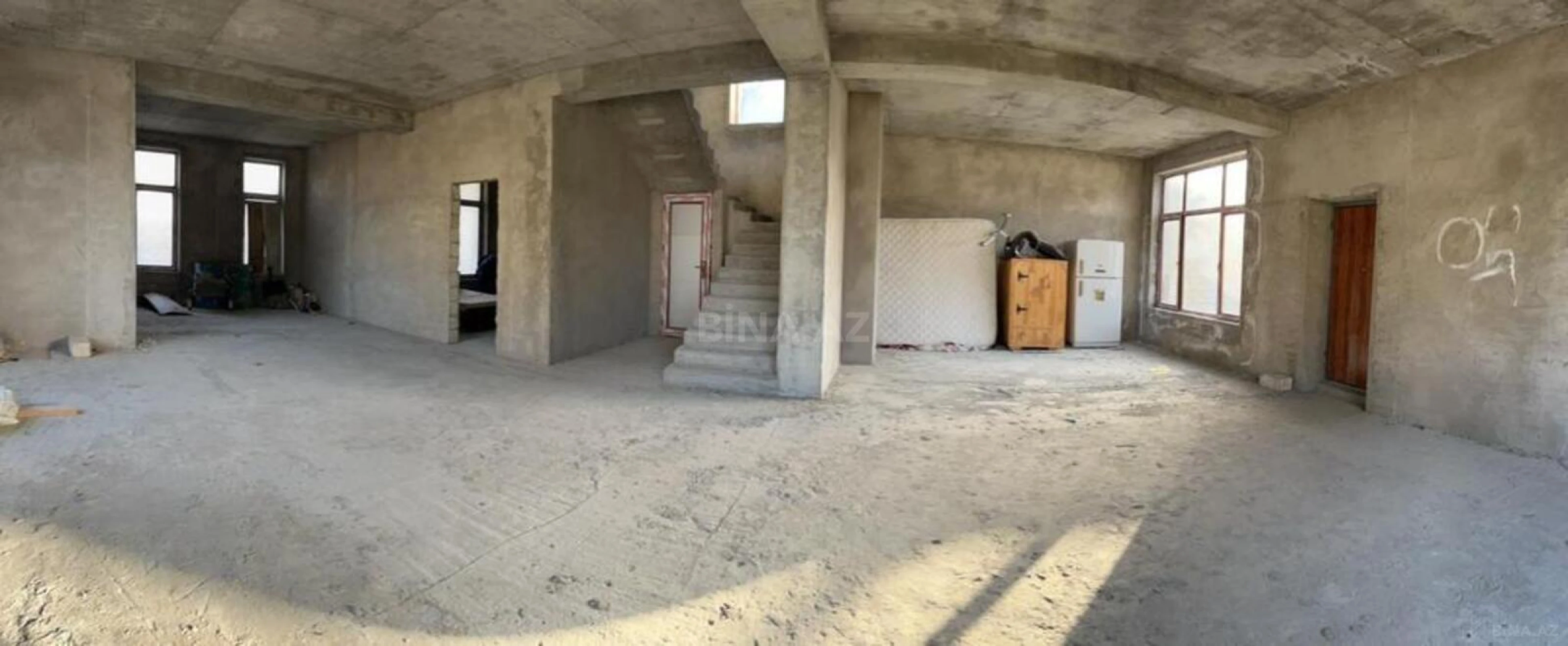 Satılır 7 otaqlı həyət evi 320 m²