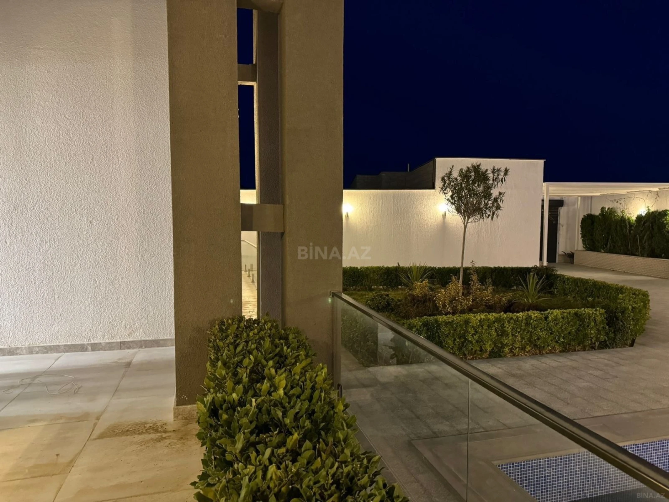 Kirayə verilir 4 otaqlı həyət evi 240 m²