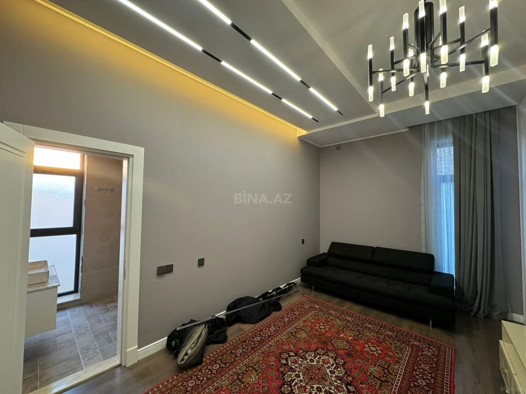 Kirayə verilir 4 otaqlı həyət evi 240 m²