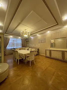 Satılır 4 otaqlı mənzil 182 m²
