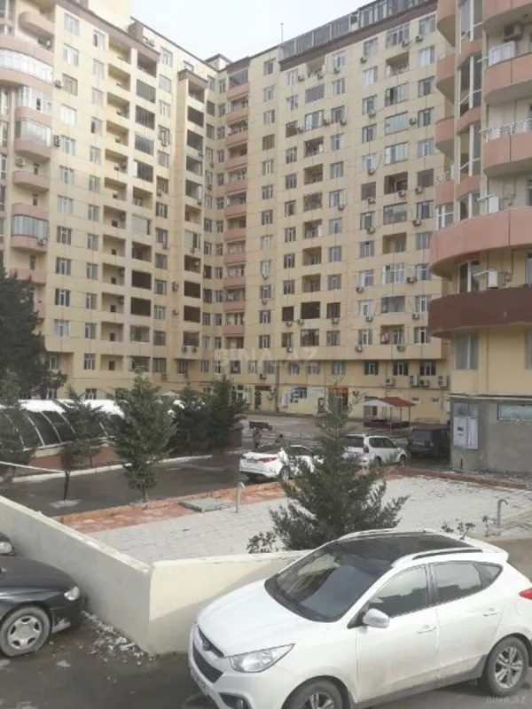 Satılır 4 otaqlı mənzil 182 m²