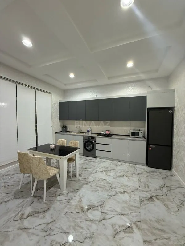 Kirayə verilir 4 otaqlı həyət evi 180 m²