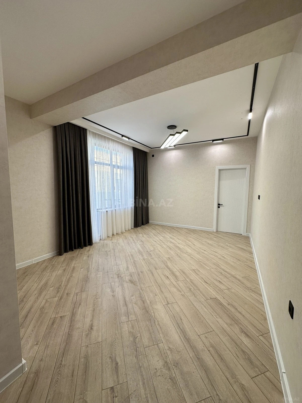 Satılır 2 otaqlı mənzil 85 m²