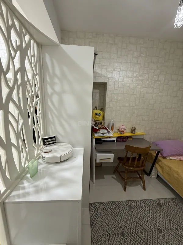 Satılır 3 otaqlı mənzil 97 m²