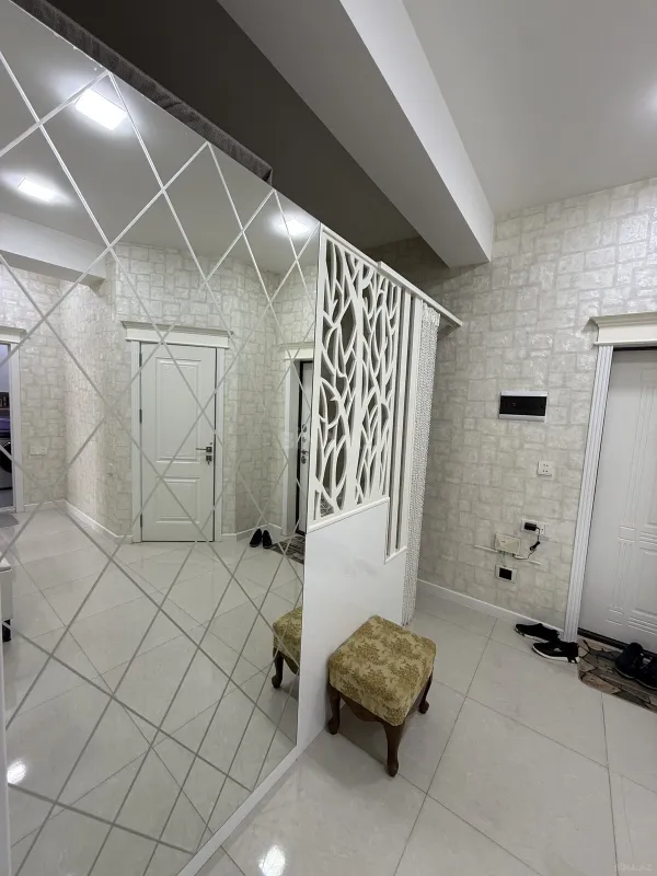 Satılır 3 otaqlı mənzil 97 m²