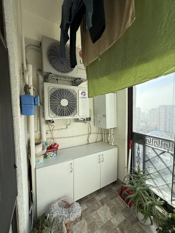 Satılır 3 otaqlı mənzil 97 m²