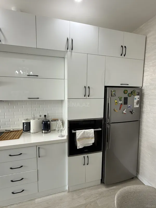Satılır 3 otaqlı mənzil 97 m²