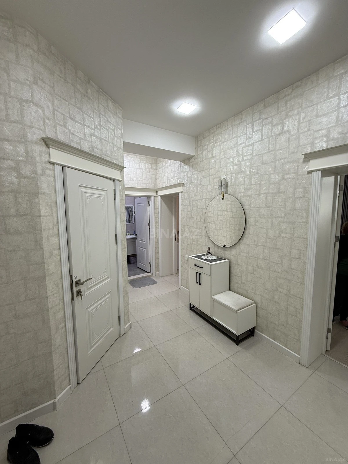 Satılır 3 otaqlı mənzil 97 m²