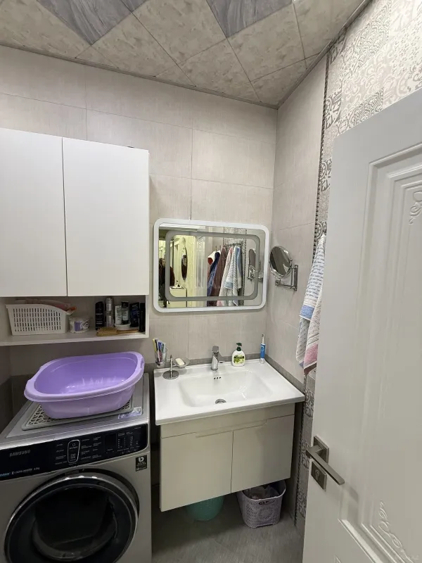 Satılır 3 otaqlı mənzil 97 m²