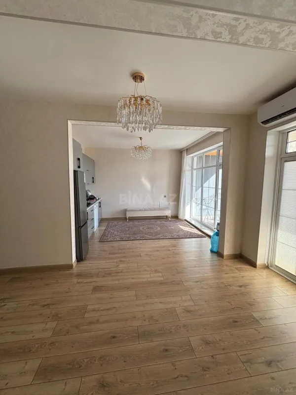 Satılır 6 otaqlı həyət evi 200 m²