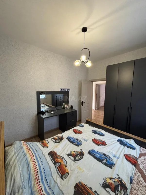 Satılır 6 otaqlı həyət evi 200 m²