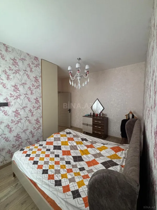 Satılır 6 otaqlı həyət evi 200 m²