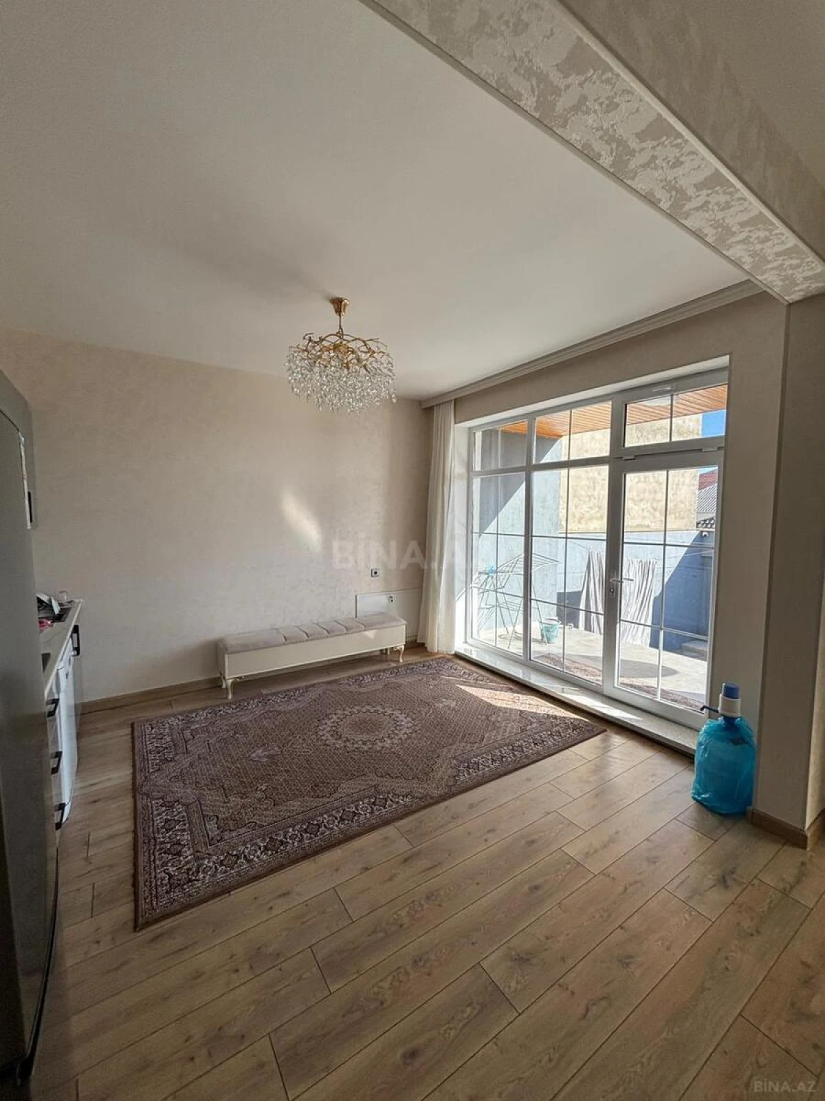 Satılır 6 otaqlı həyət evi 200 m²