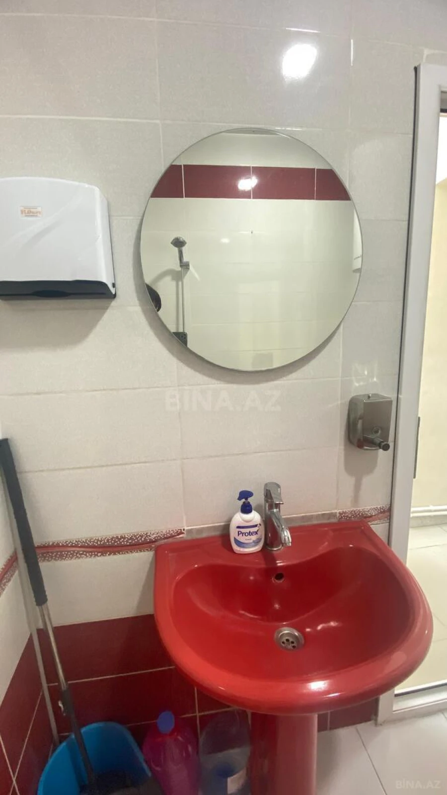 Kirayə verilir 5 otaqlı ofis 100 m²