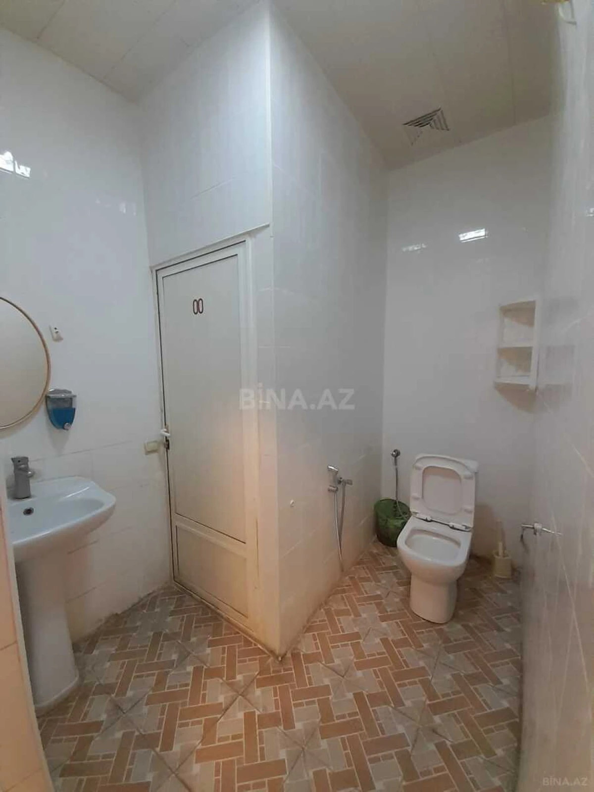 Kirayə verilir 1 otaqlı ofis 16 m²