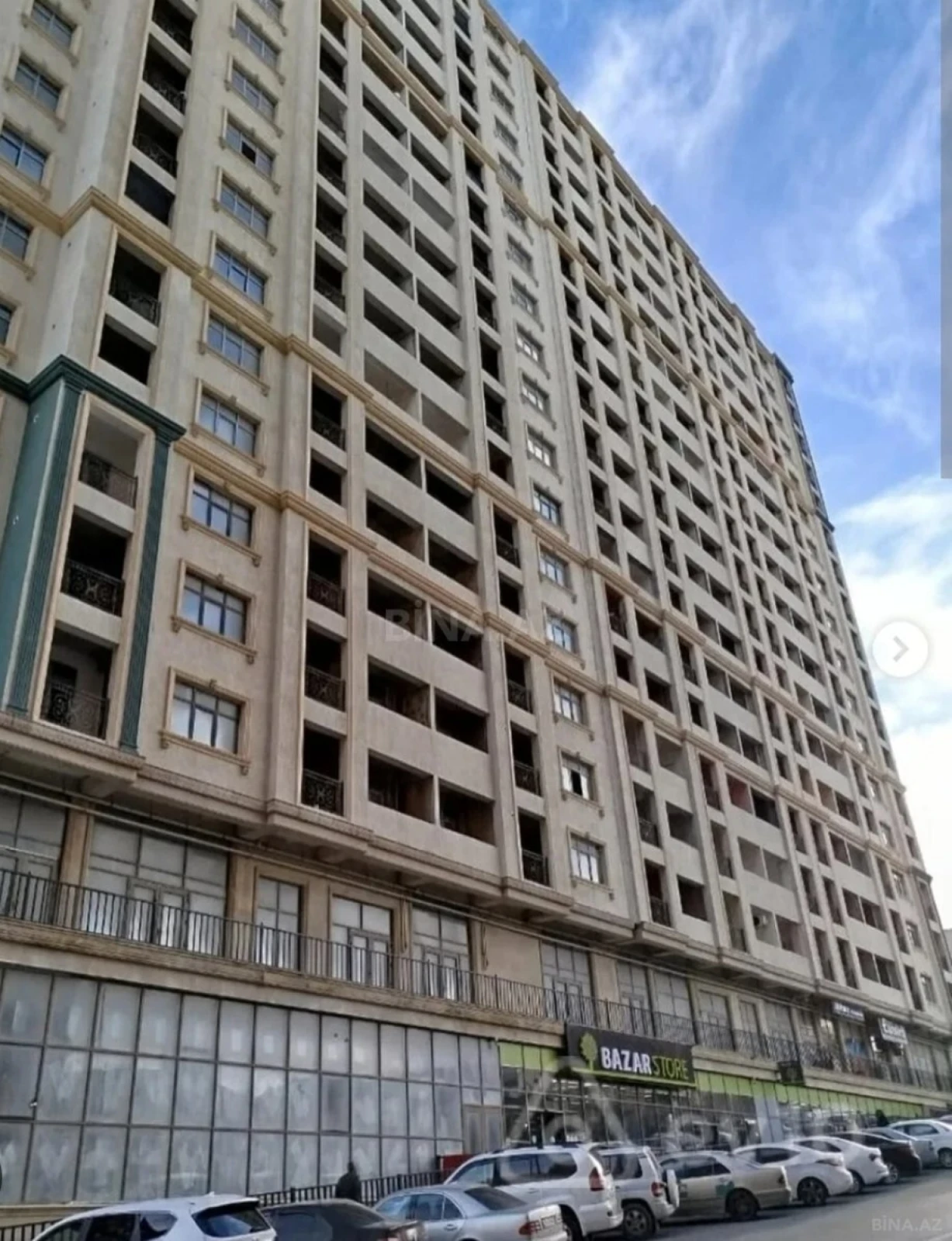 Satılır 3 otaqlı mənzil 145 m²