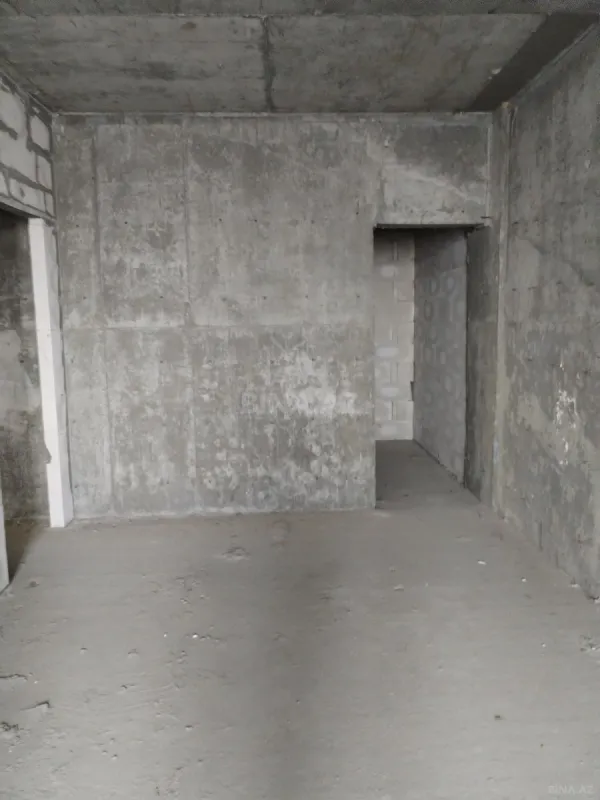 Satılır 3 otaqlı mənzil 145 m²