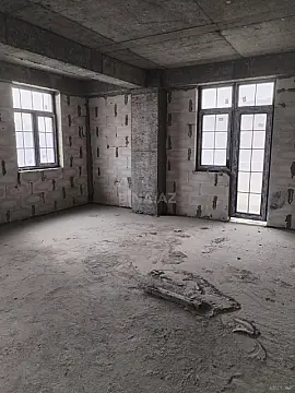 Satılır 3 otaqlı mənzil 145 m²