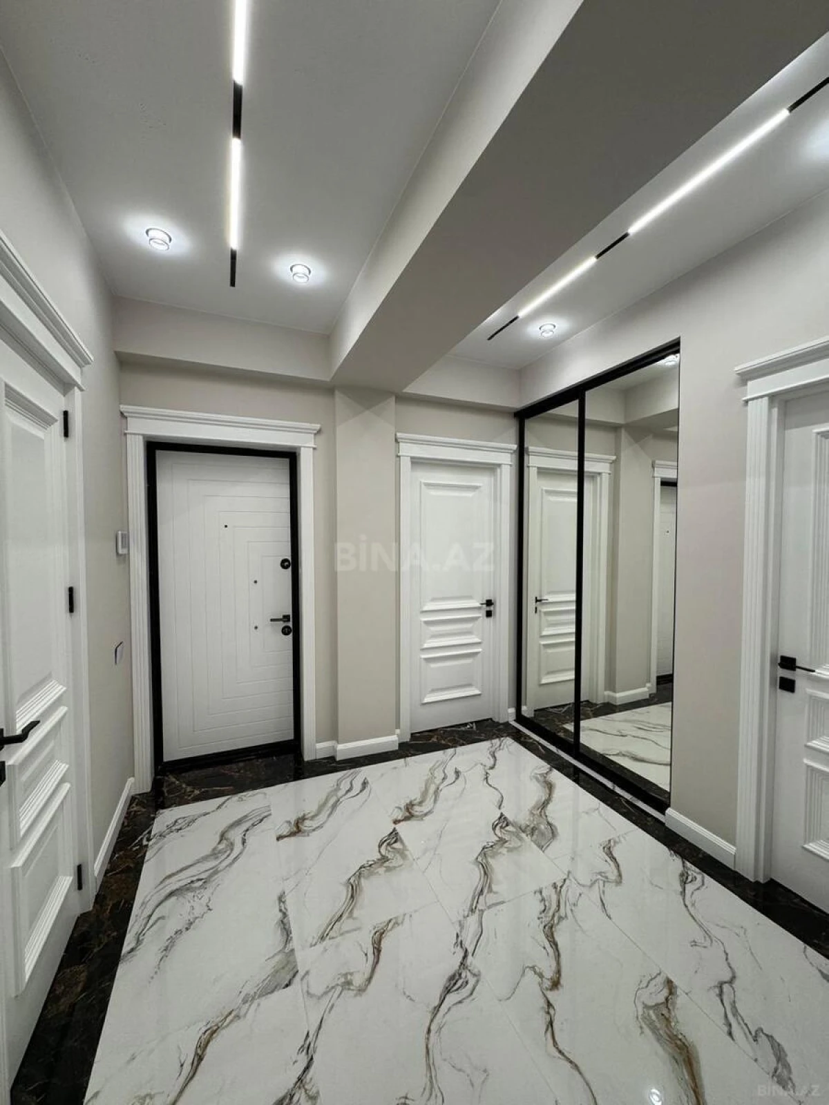 Kirayə verilir 3 otaqlı mənzil 130 m²