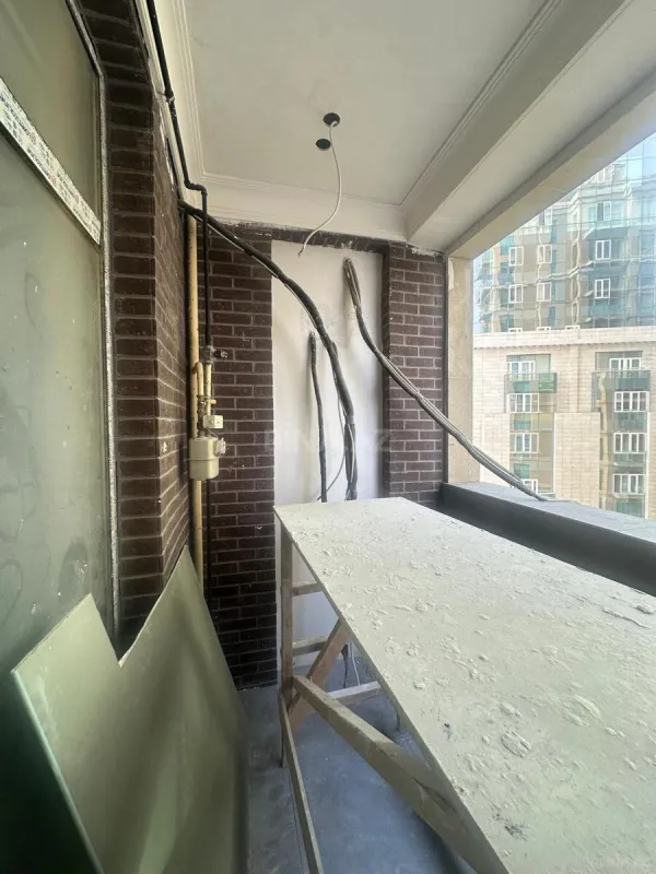 Satılır 3 otaqlı mənzil 126 m²